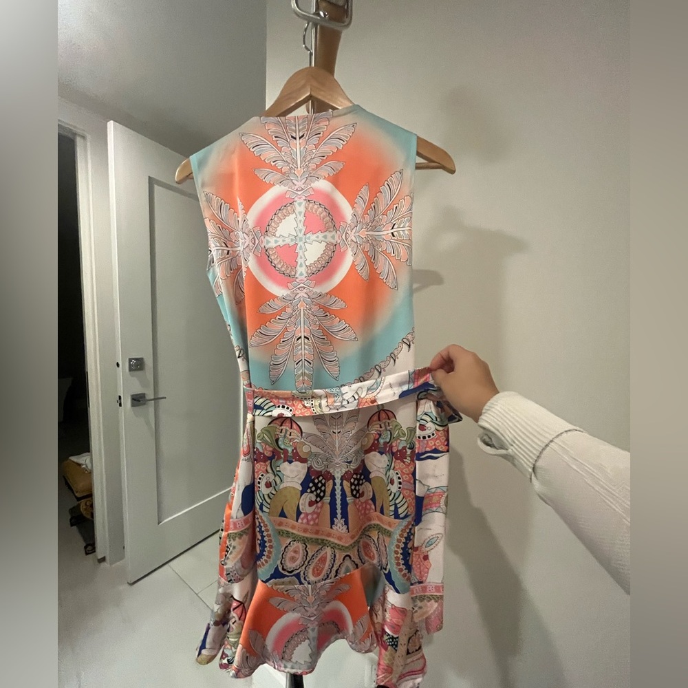 Caryna Nina Designe size M